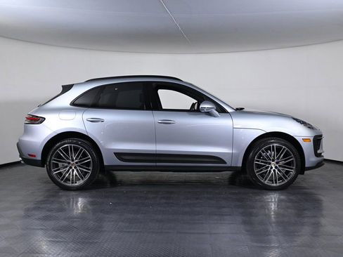 Certified 2026 Porsche Macan AWD/4WD image 8