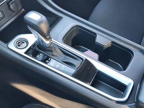 Used 2022 Nissan Sentra SV image 16