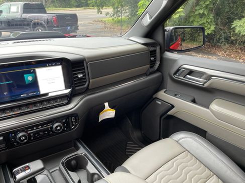 Used 2024 Chevrolet Silverado 1500 ZR2 w/ ZR2 Bison Edition AWD/4WD image 33