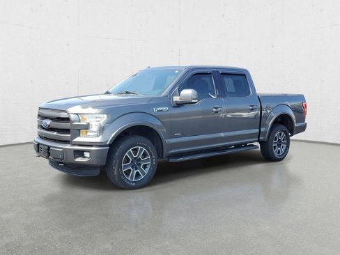 Used 2016 Ford F150 Lariat w/ Equipment Group 501A Mid image 4