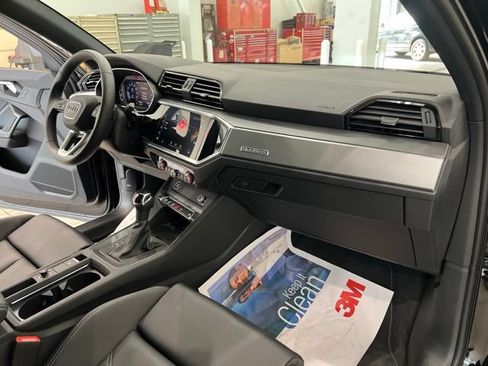 Used 2025 Audi Q3 2.0T Premium AWD/4WD image 24