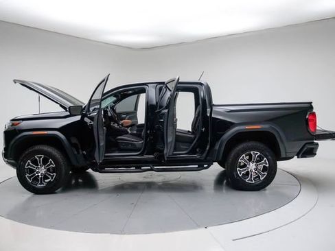 Used 2024 GMC Canyon AT4 w/ Technology Package AWD/4WD image 20