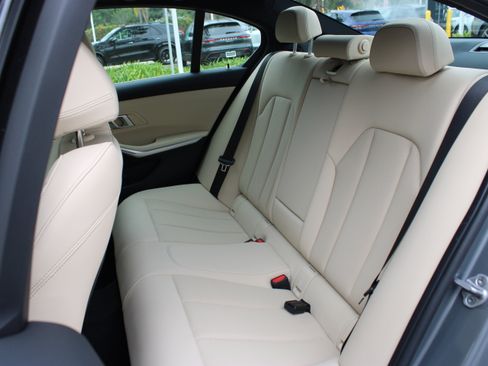 Used 2025 BMW 330i Sedan w/ Convenience Package image 25