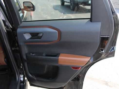 Used 2021 Ford Bronco Sport Outer Banks AWD/4WD image 14