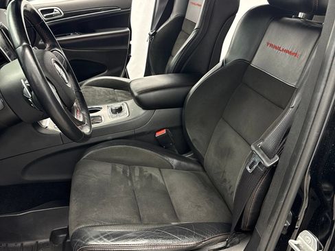 Used 2018 Jeep Grand Cherokee Trailhawk AWD/4WD image 7