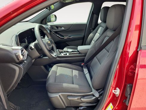 Used 2026 Chevrolet Equinox LT image 10