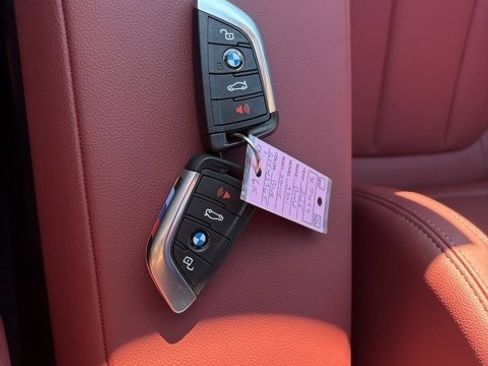 Used 2025 BMW 330i xDrive Sedan image 30