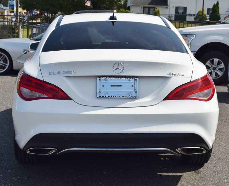Used 2019 Mercedes-Benz CLA 250 4MATIC w/ Premium Package image 9