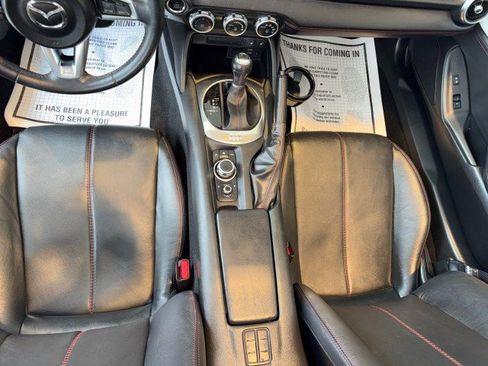 Used 2019 MAZDA MX-5 Miata Grand Touring RWD image 20