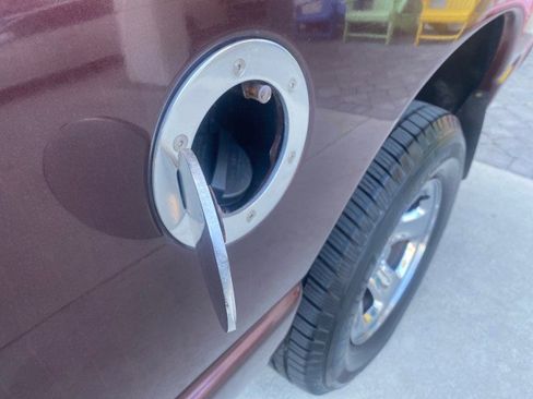 Used 2005 Dodge Ram 1500 Truck SLT image 80