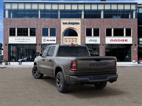 Used 2026 RAM 1500 Big Horn w/ Night Edition AWD/4WD image 3