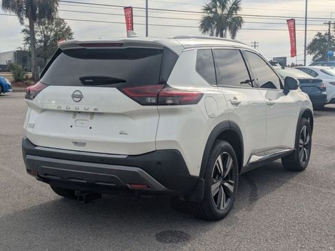 Used 2023 Nissan Rogue SL w/ SL Premium Package image 3