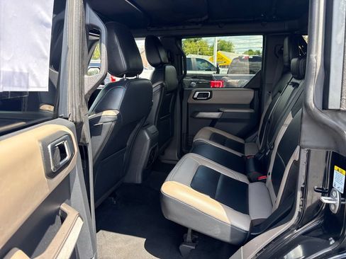 Used 2023 Ford Bronco Wildtrak AWD/4WD image 13