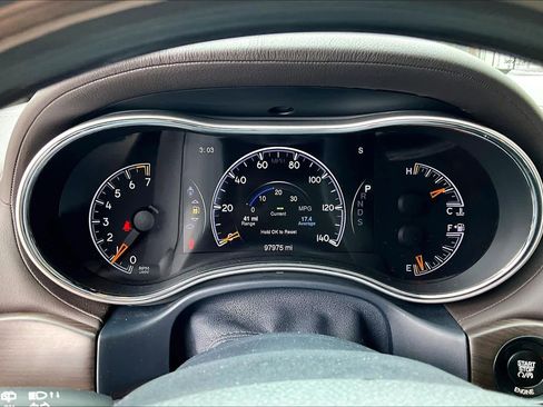 Used 2014 Jeep Grand Cherokee Overland w/ Advanced Technology Group AWD/4WD image 25