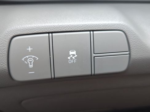 Used 2024 Hyundai Elantra SEL w/ Convenience Package FWD image 26