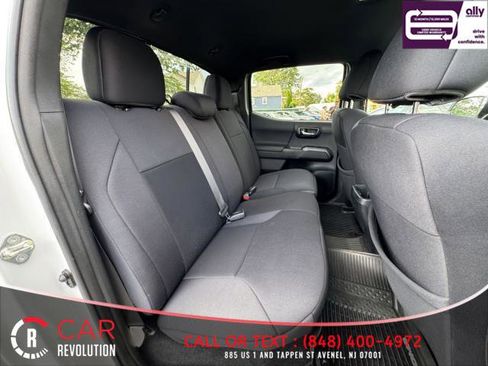 Used 2020 Toyota Tacoma TRD Off-Road image 48