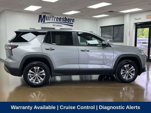 Used 2025 Chevrolet Equinox LT AWD/4WD image 4