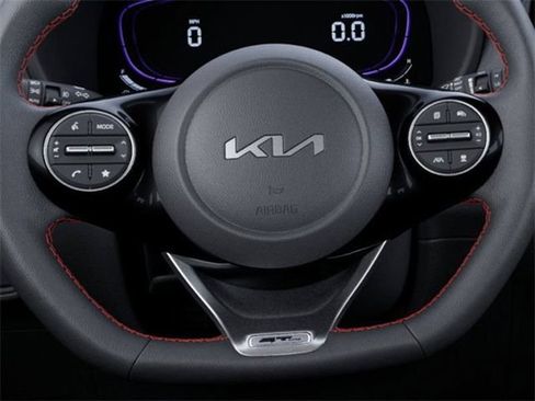 Certified 2025 Kia Soul GT-Line w/ GT-Line Technology Package FWD image 22