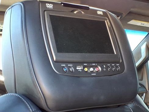 Used 2015 Cadillac Escalade Platinum image 15