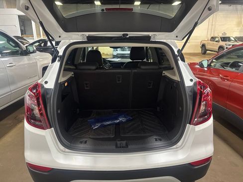 Used 2022 Buick Encore Preferred w/ Safety Package AWD/4WD image 5
