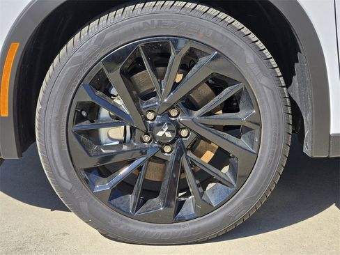 New 2025 Mitsubishi Outlander SEL Black Edition image 9