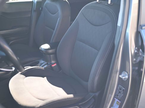 Used 2018 Kia Soul w/ Convenience Package FWD image 15