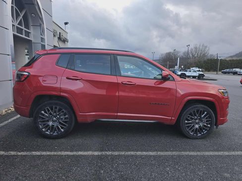 Used 2023 Jeep Compass Limited image 2