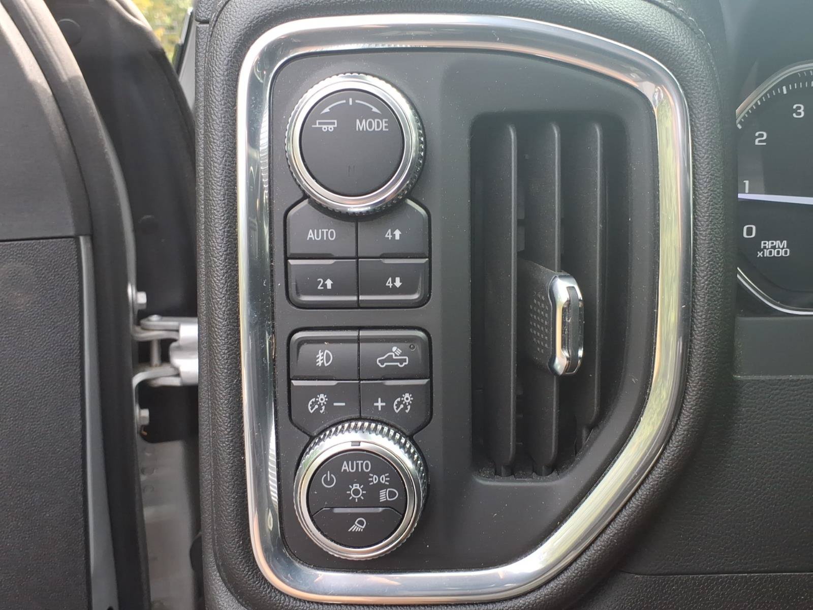 Used 2023 GMC Sierra 2500 SLT w/ SLT Convenience Package AWD/4WD image 11