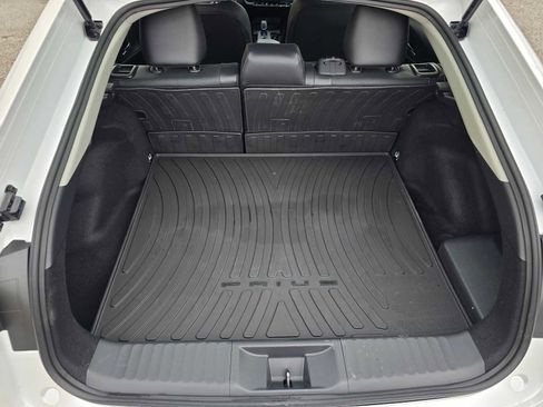 Used 2026 Toyota Prius Plug-In Hybrid image 16