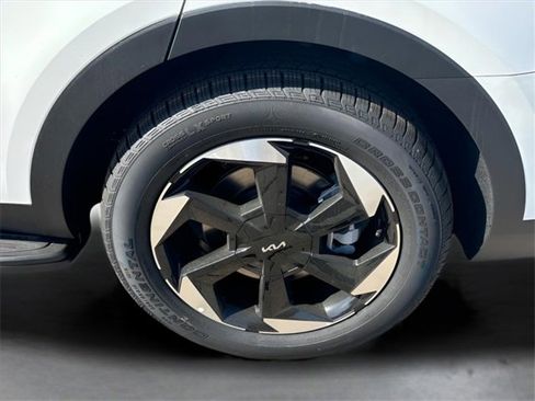 New 2025 Kia Sorento EX image 18