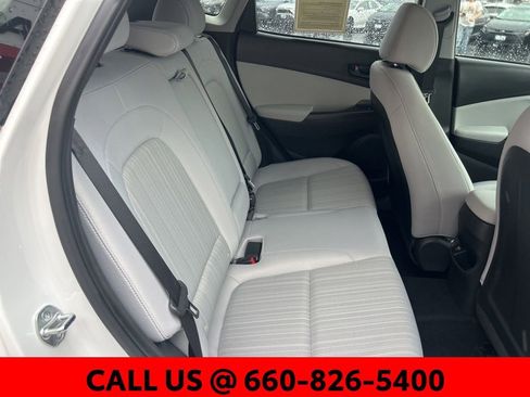 Used 2023 Hyundai Kona SEL AWD/4WD image 9