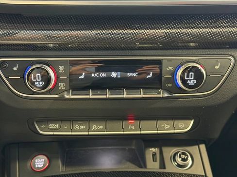 Used 2018 Audi SQ5 Prestige w/ Prestige Package AWD/4WD image 33