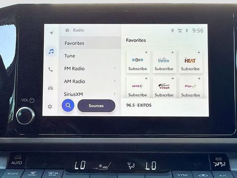 Used 2025 Toyota Camry SE FWD image 28