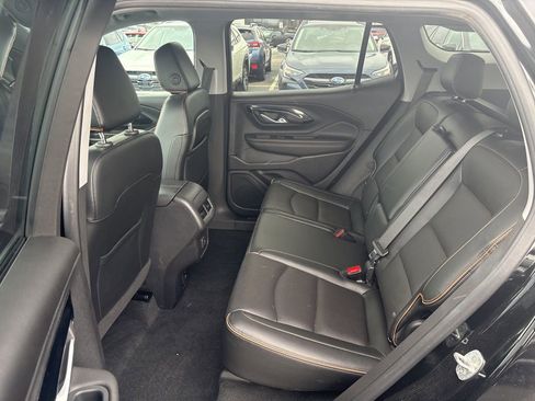 Used 2023 GMC Terrain AT4 w/ Tech Package image 18