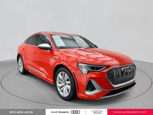 Certified 2022 Audi e-tron S Prestige w/ Prestige Package AWD/4WD image 5