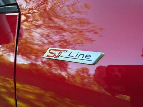 Used 2023 Ford Escape ST-Line Elite image 17