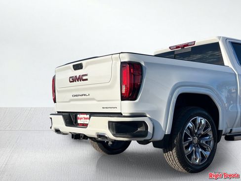 Used 2024 GMC Sierra 1500 Denali w/ Denali Reserve Package AWD/4WD image 11