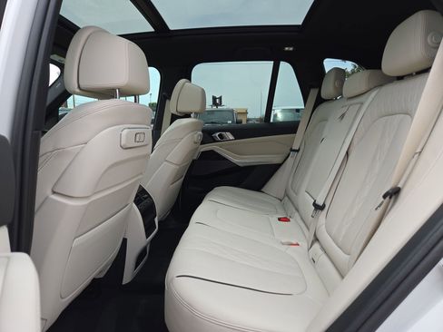 Certified 2024 BMW X5 xDrive40i w/ Premium Package AWD/4WD image 13