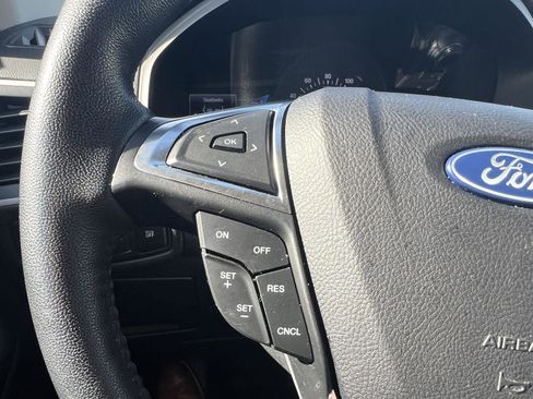 Certified 2022 Ford Edge SEL AWD/4WD image 19