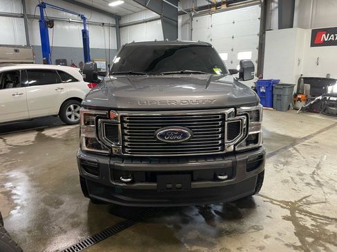 Used 2022 Ford F350 Limited image 7