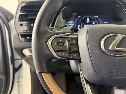 Used 2025 Lexus RX 350 Premium Plus w/ Accessory Package (Z1) FWD image 27