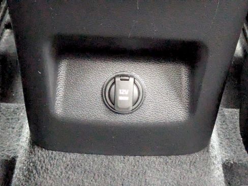 Used 2024 Kia Telluride EX w/ EX Captain's Chair Package FWD image 19