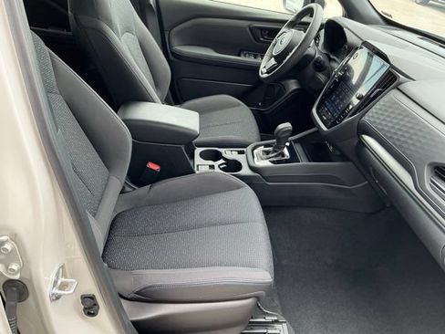 Used 2025 Subaru Forester Premium AWD/4WD image 19