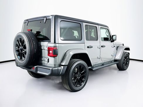 Used 2023 Jeep Wrangler Sahara w/ Cold Weather Group image 9