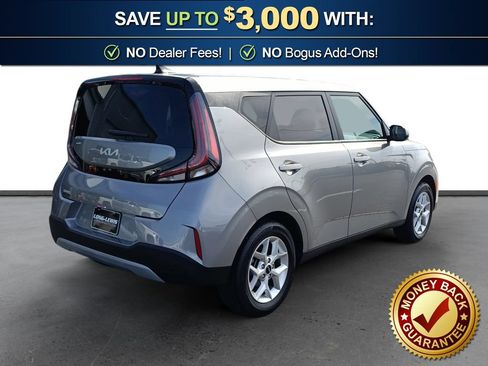 Used 2025 Kia Soul LX w/ LX Technology Package FWD image 7