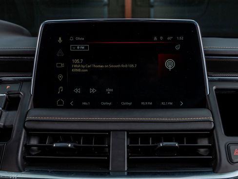 Used 2023 GMC Yukon AT4 w/ AT4 Premium Plus Package image 23