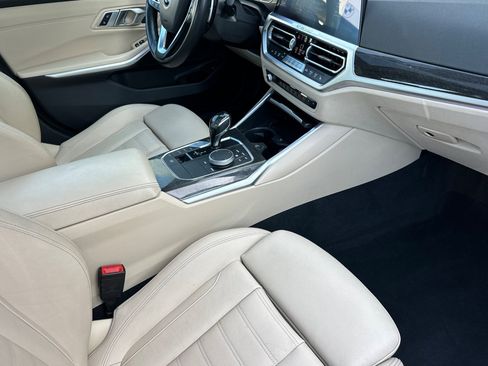 Used 2021 BMW 330i Sedan w/ Convenience Package RWD image 14
