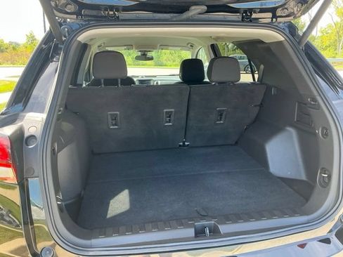 Used 2022 Chevrolet Equinox LT AWD/4WD image 10