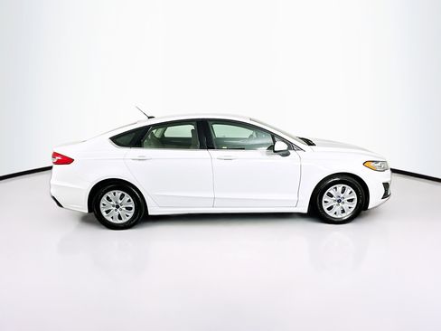 Used 2019 Ford Fusion S image 10
