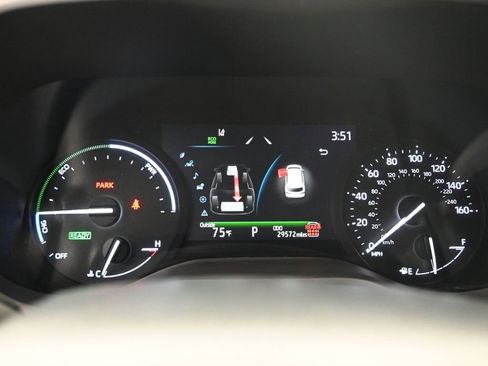 Used 2025 Toyota Sienna XLE w/ XLE Plus Package image 10